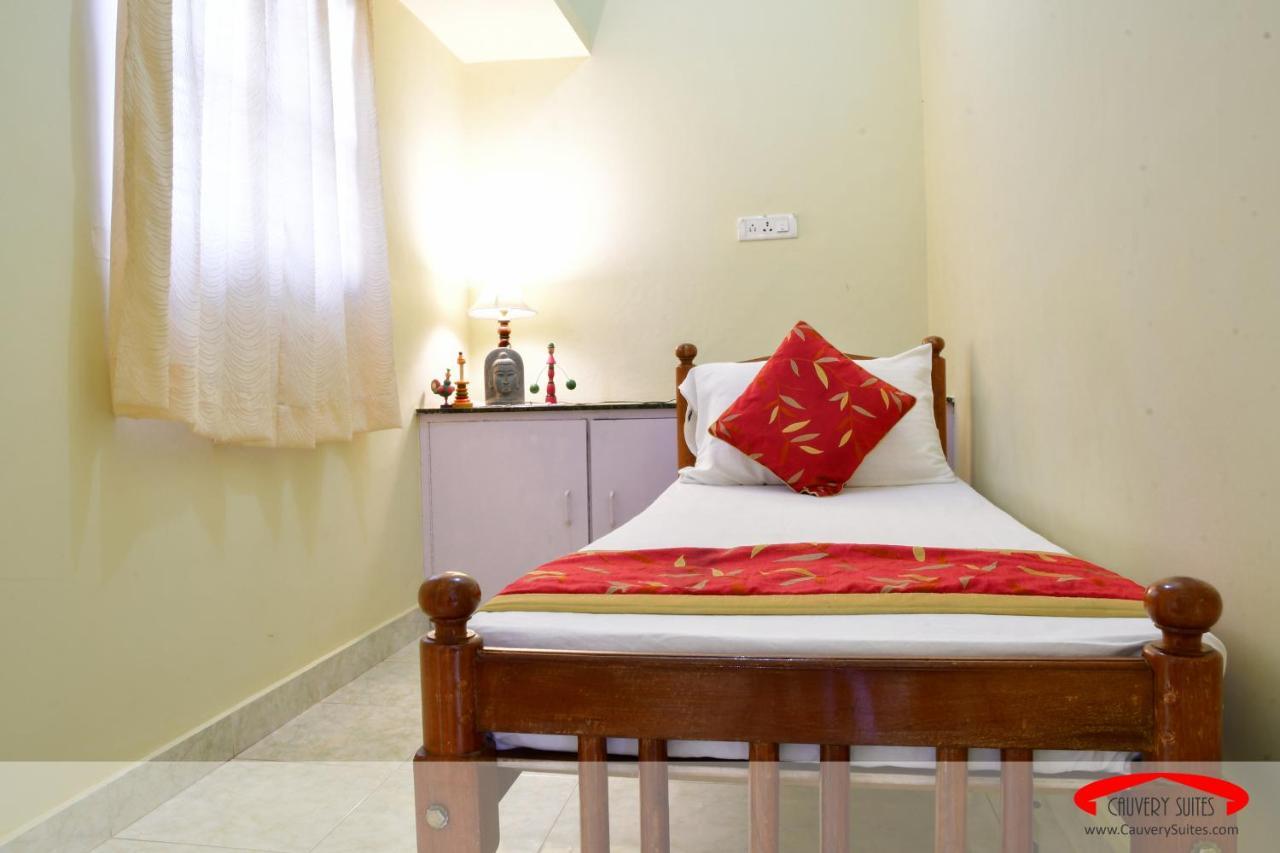 Cauvery Suites Madikeri Exteriér fotografie
